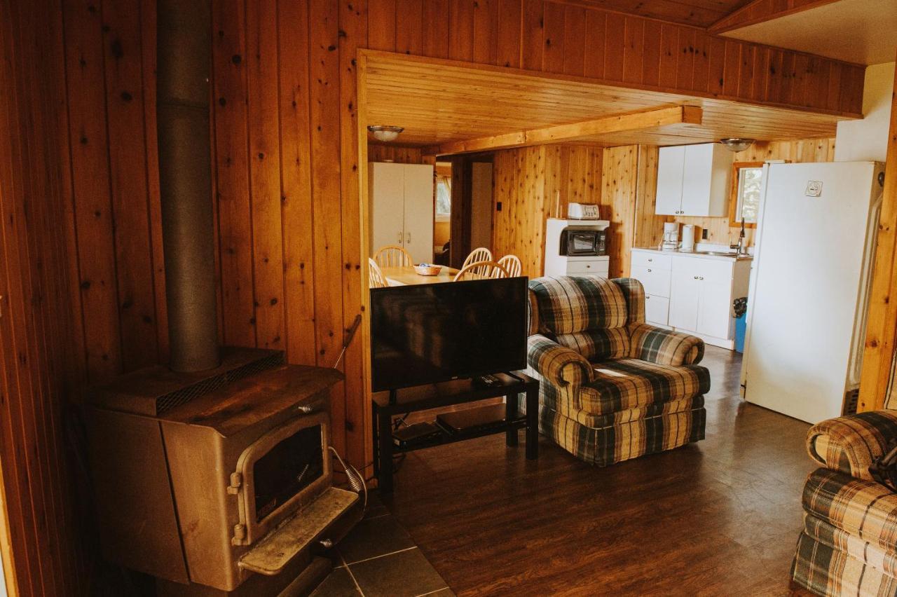 Lang Lake Resort Espanola Eksteriør bilde
