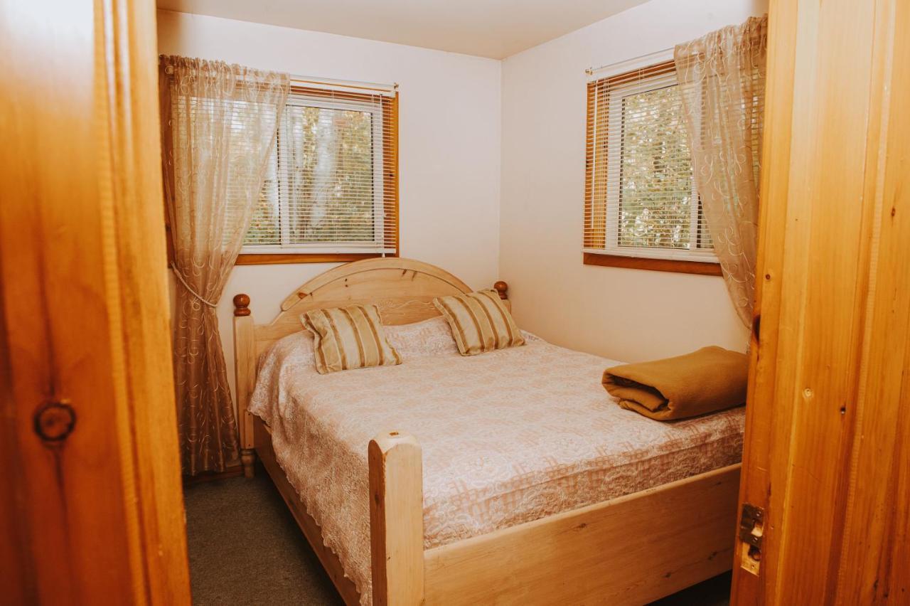 Lang Lake Resort Espanola Eksteriør bilde