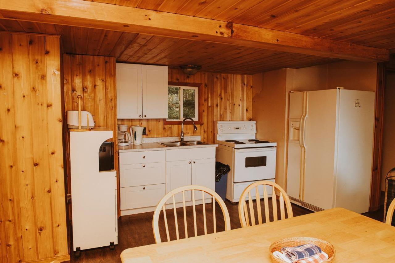 Lang Lake Resort Espanola Eksteriør bilde