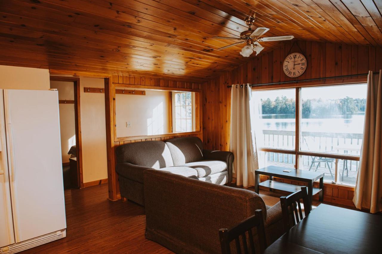 Lang Lake Resort Espanola Eksteriør bilde