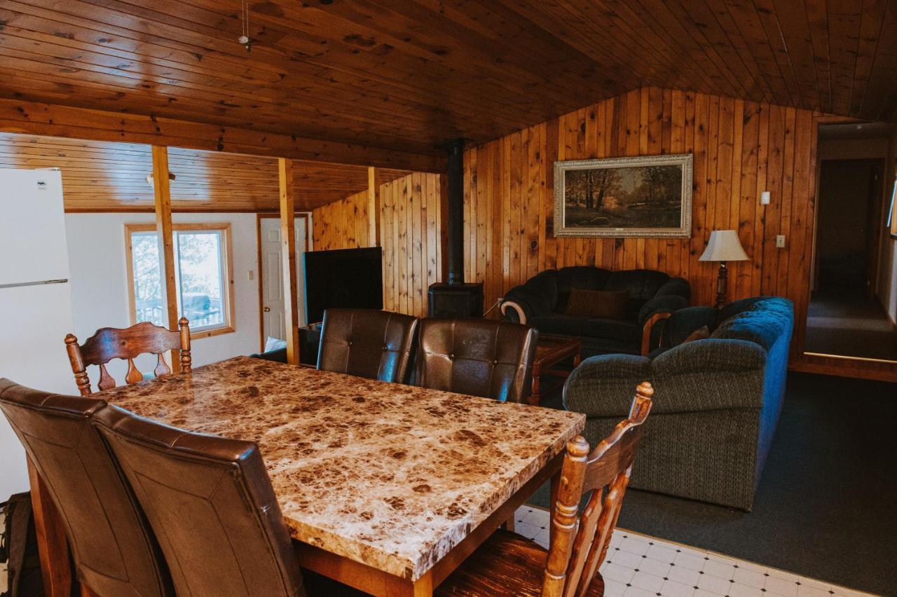 Lang Lake Resort Espanola Eksteriør bilde