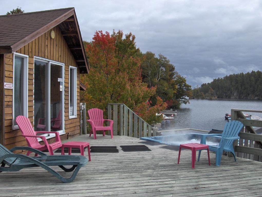 Lang Lake Resort Espanola Eksteriør bilde