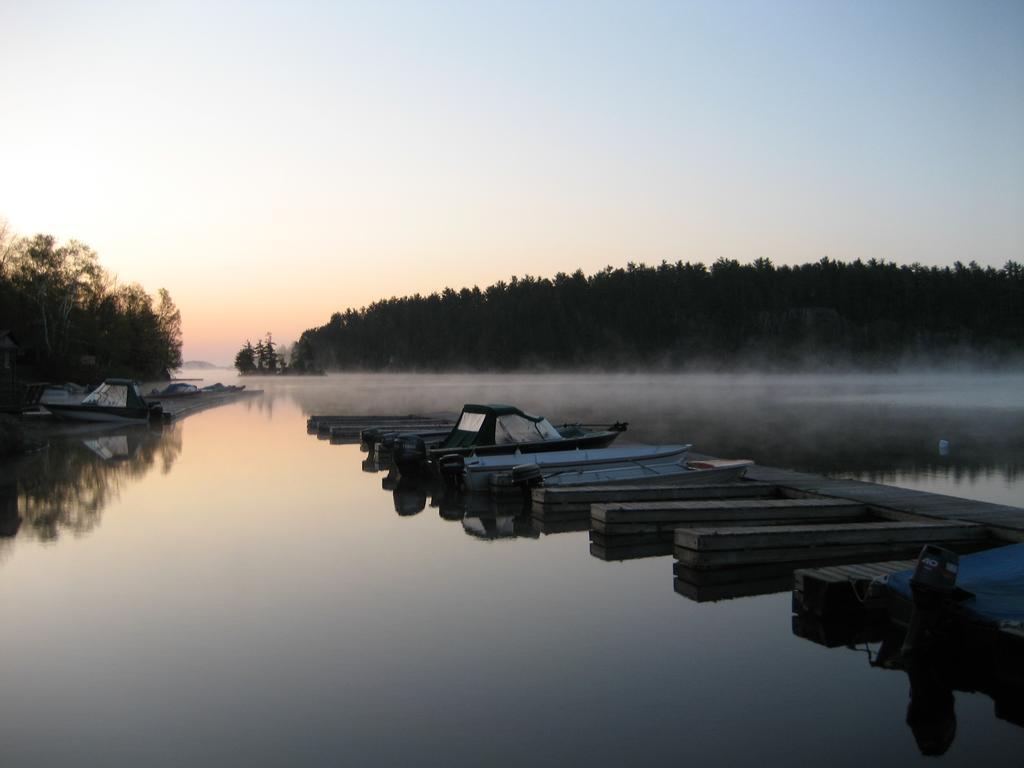 Lang Lake Resort Espanola Eksteriør bilde