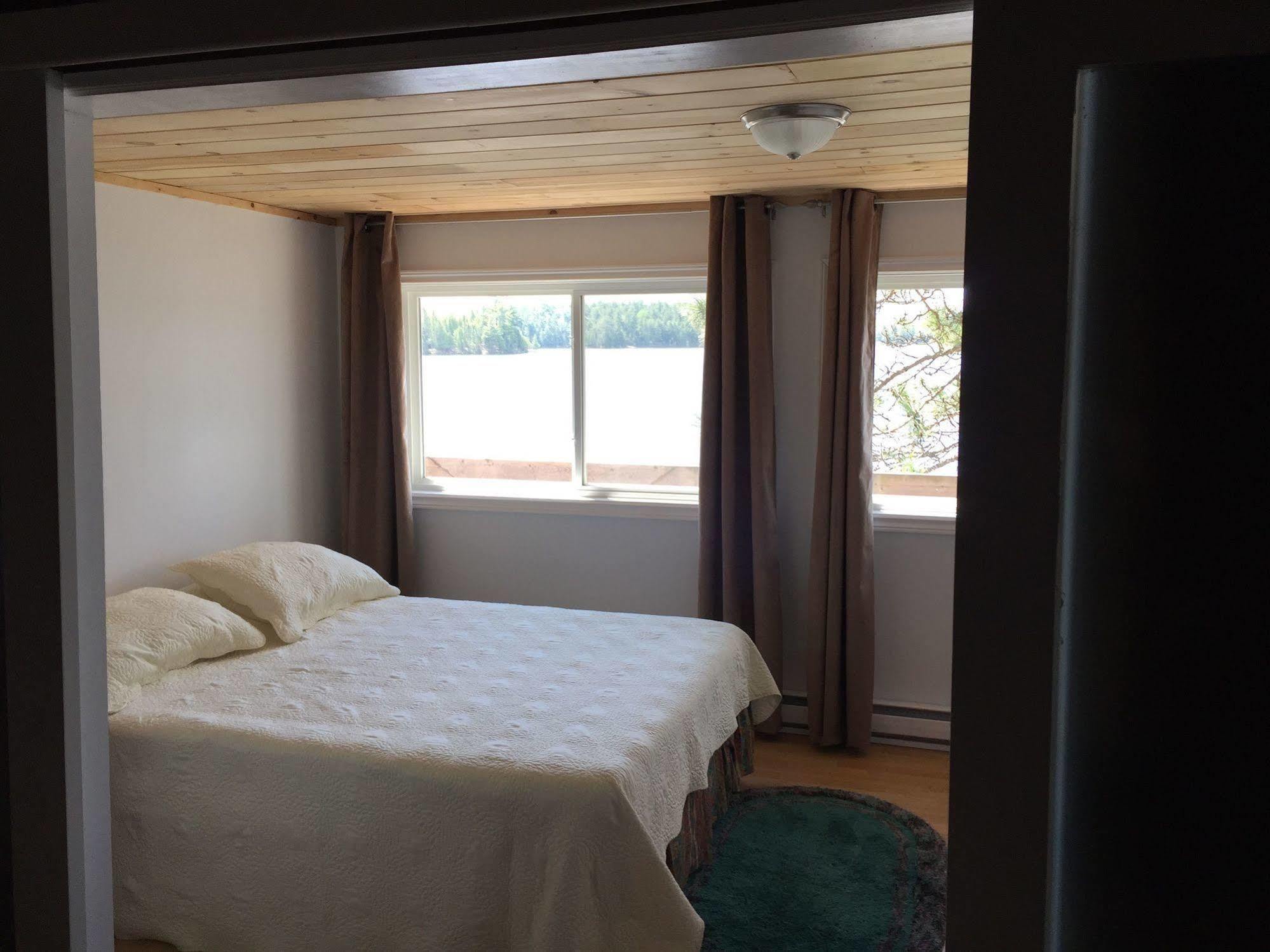 Lang Lake Resort Espanola Eksteriør bilde